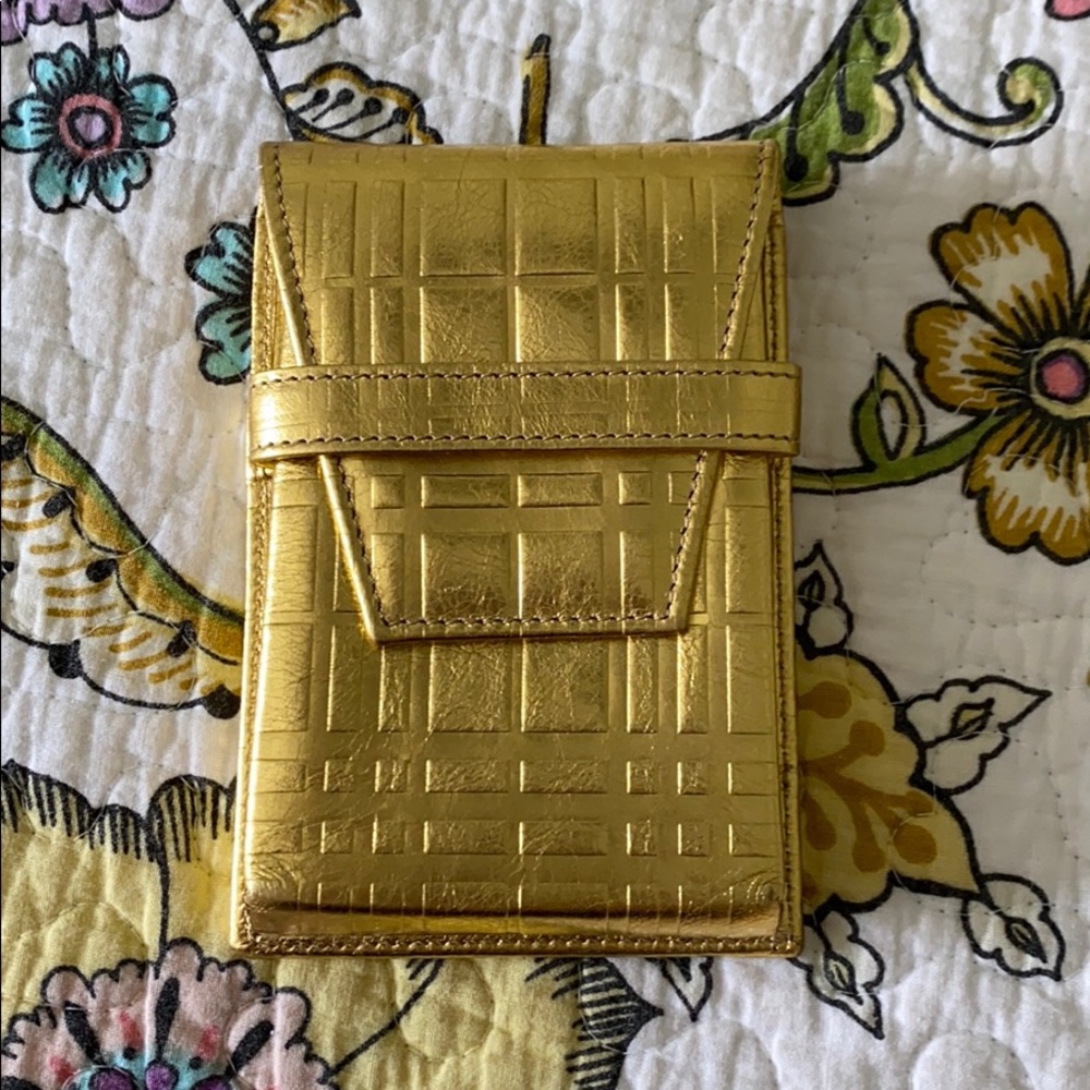 Burberry Gold Metallic Pouch Case Cell Phone Nova - Picture 1 of 9